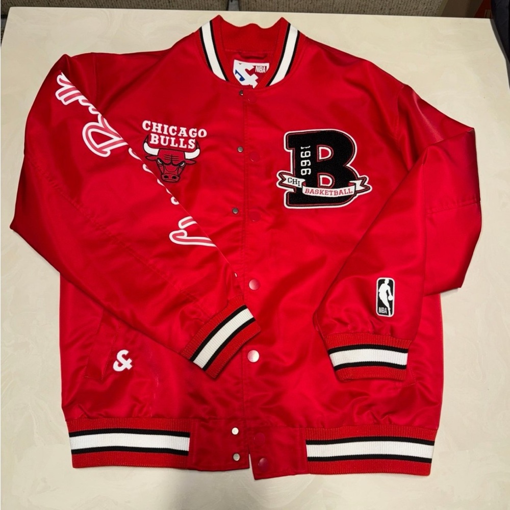 NBA Chicago Bulls Jacket Jack & Jones New with Tags